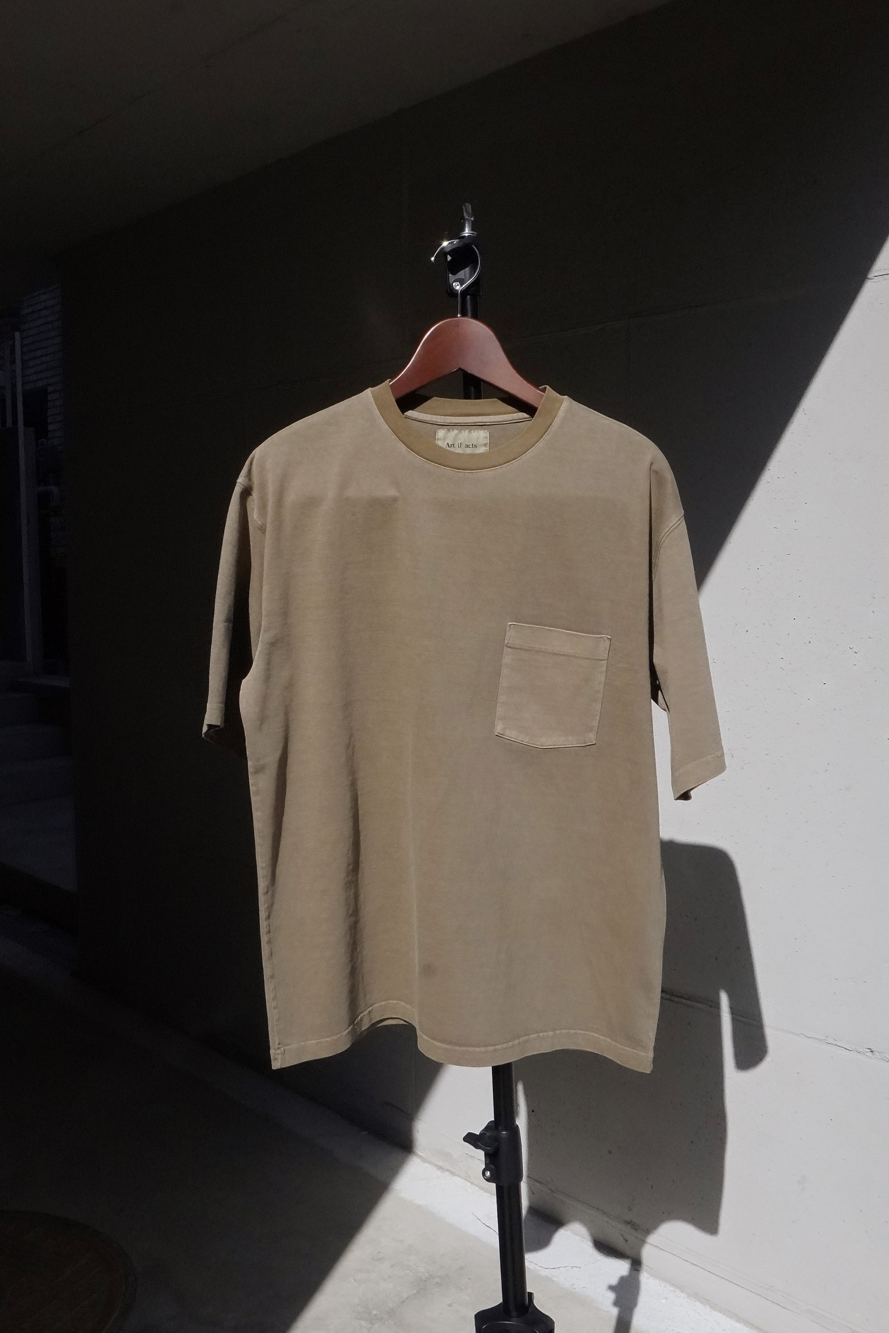 [Art if acts] One Pocket Garment Dyeing T-Shirt - Brown