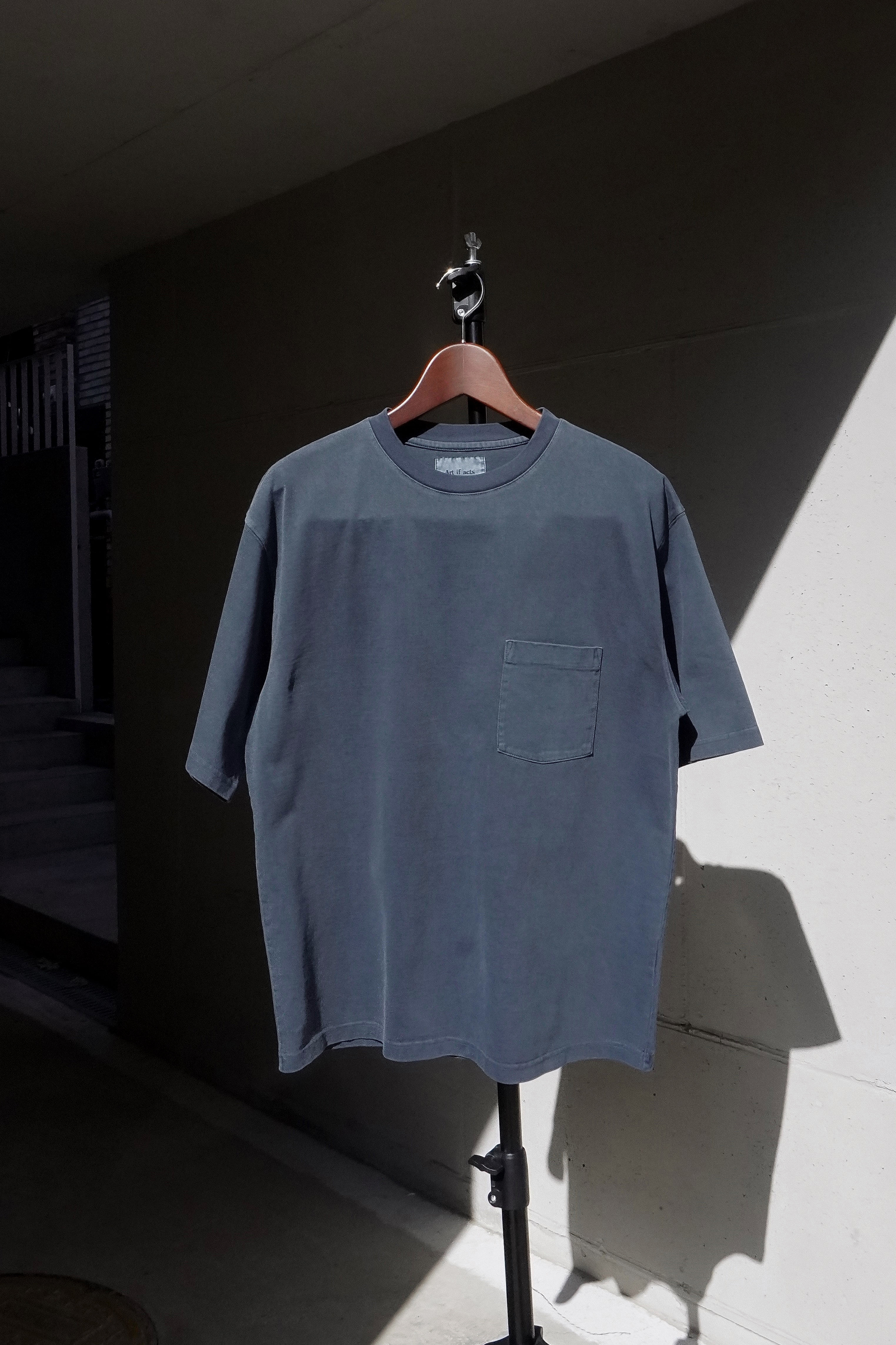 [Art if acts] One Pocket Garment Dyeing T-Shirt - Dark Indigo