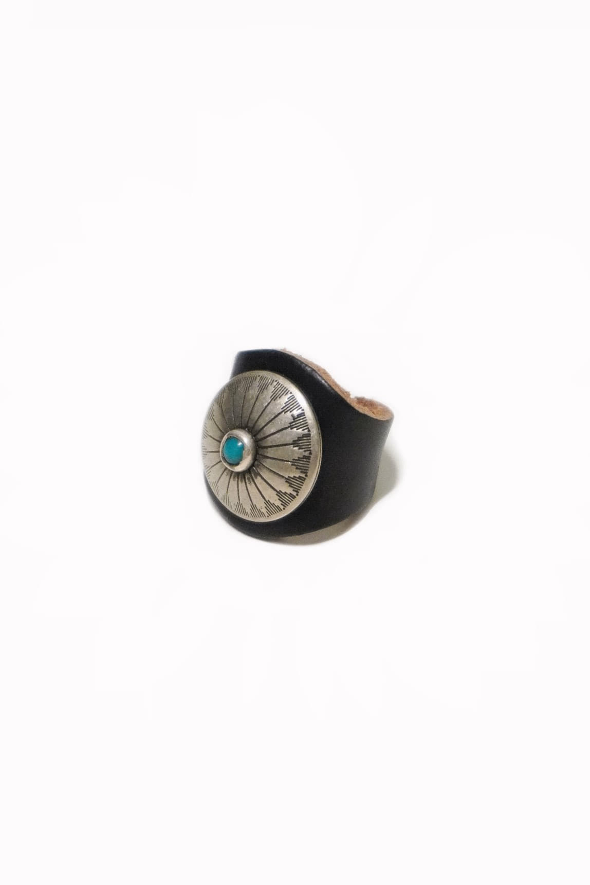 [YUKETEN] Leather Ring with Concho - Black