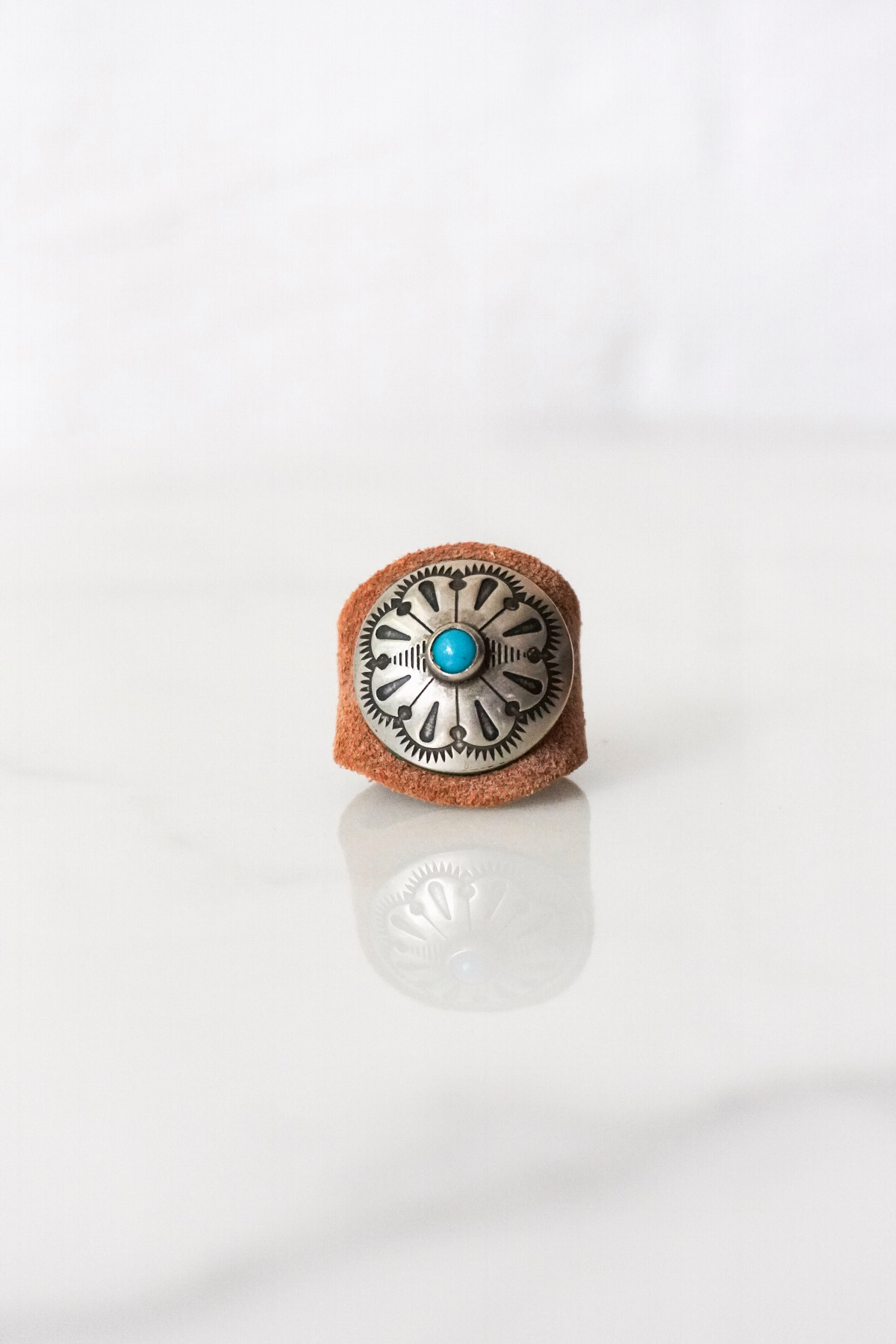 [YUKETEN] Leather Ring with Concho - Golden Brown