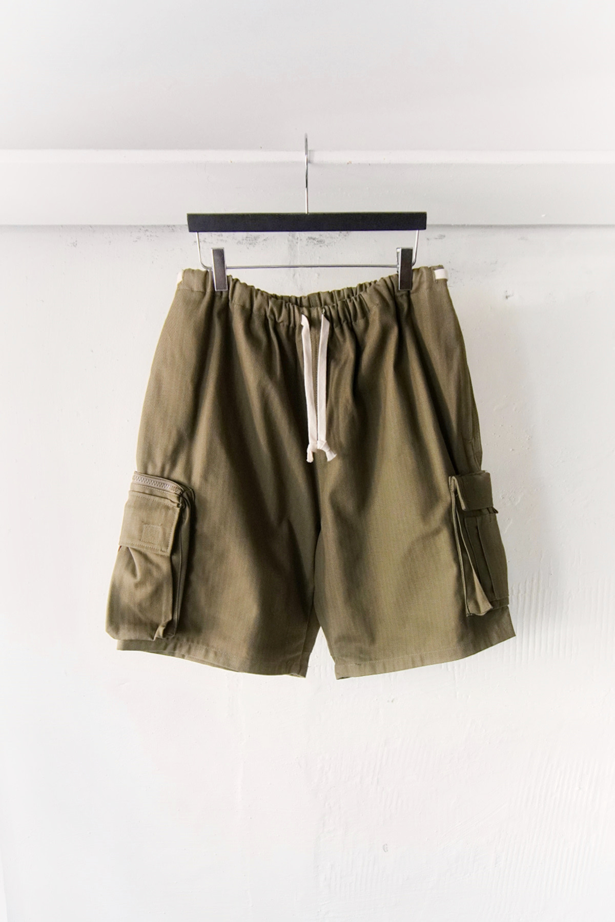 [KENNETH FIELD] Guide Shorts Ⅱ Herringbone - Olive