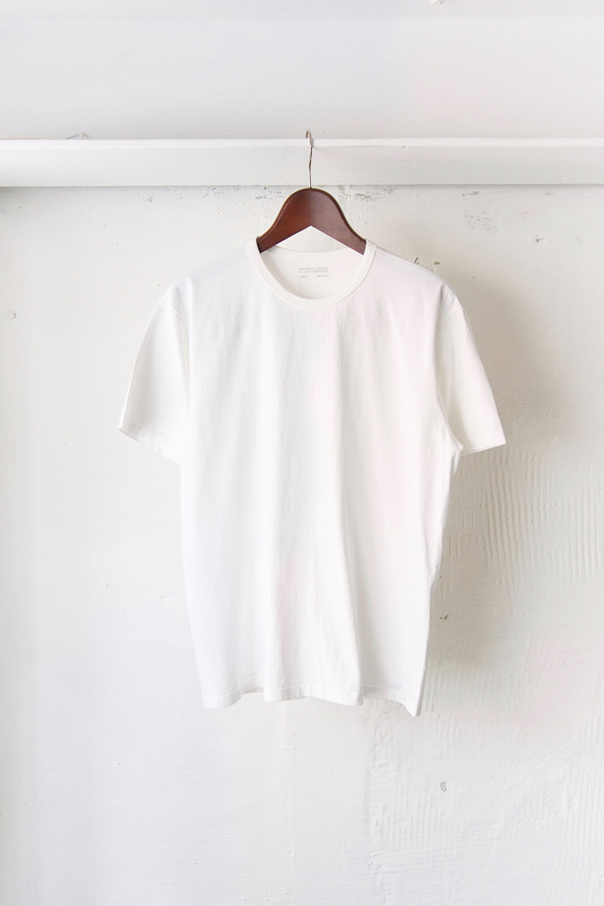[LADY WHITE CO.] Our T-Shirt 2 Pack  - White